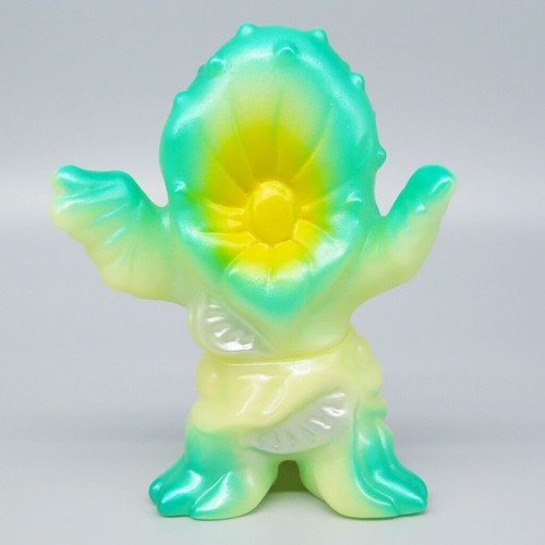 Ultraman green mons - mons, m1